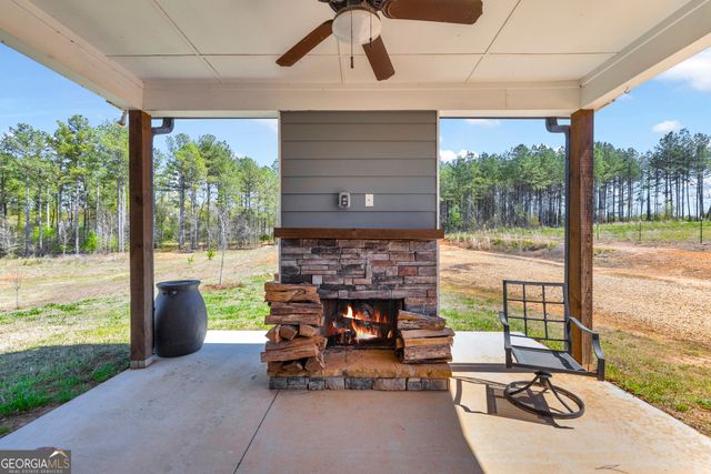 141 May Lane, Carnesville, GA 30521