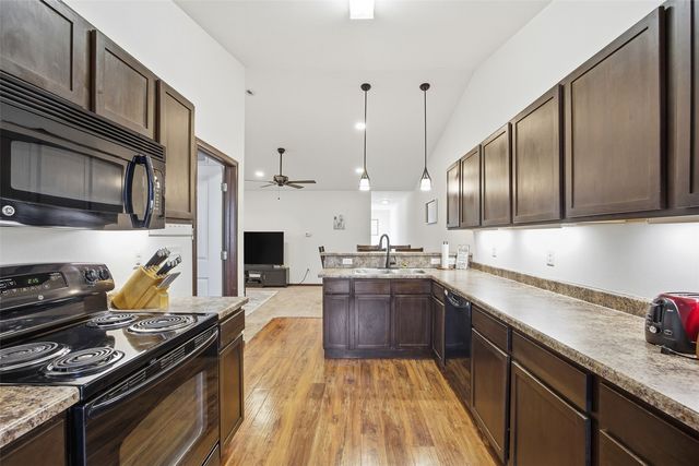 100 N Copeland Lane, North Liberty, IA 52317