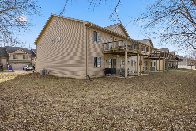 100 N Copeland Lane, North Liberty, IA 52317