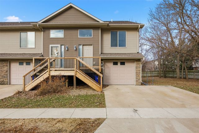 100 N Copeland Lane, North Liberty, IA 52317