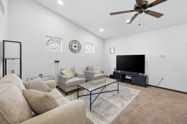 100 N Copeland Lane, North Liberty, IA 52317