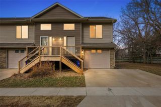 100 N Copeland Lane, North Liberty, IA 52317