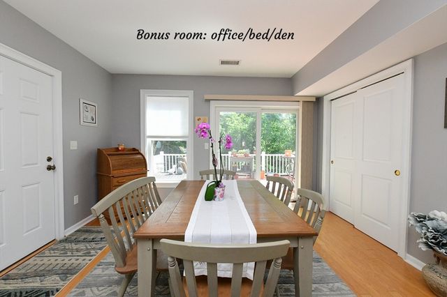 3 Honora Ct 3, Bourne, MA 02532