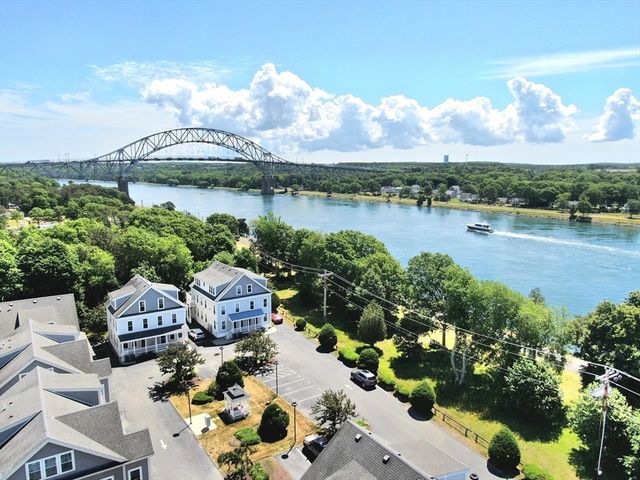 3 Honora Ct 3, Bourne, MA 02532