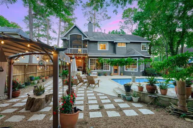 37 Pinepath Place, The Woodlands, TX 77381