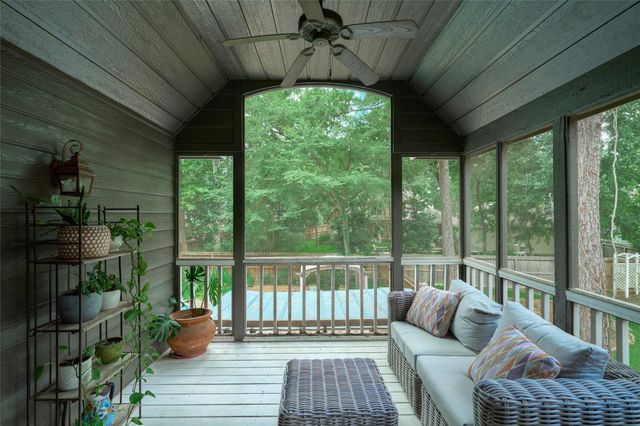 37 Pinepath Place, The Woodlands, TX 77381