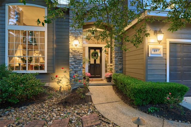 37 Pinepath Place, The Woodlands, TX 77381