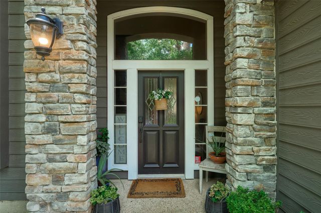 37 Pinepath Place, The Woodlands, TX 77381