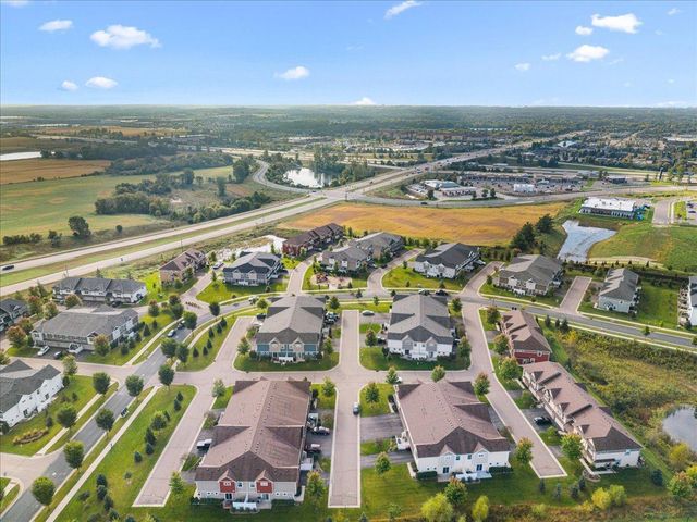 9888 5th Street Lane N, Lake Elmo, MN 55042