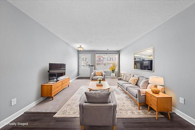 9888 5th Street Lane N, Lake Elmo, MN 55042