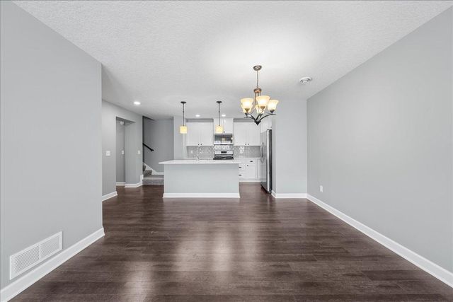 9888 5th Street Lane N, Lake Elmo, MN 55042