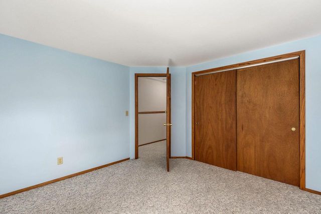 1135 Wisteria LANE, Waukesha, WI 53189