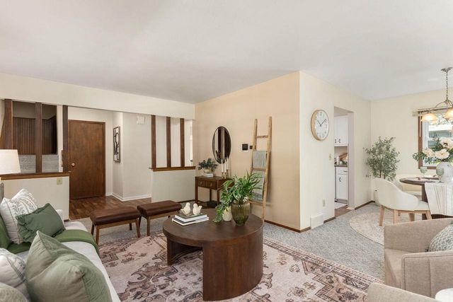 1135 Wisteria LANE, Waukesha, WI 53189