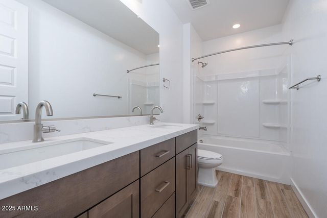 5927 S GRANITE Street, Gilbert, AZ 85298