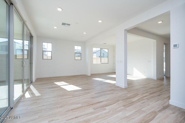 5927 S GRANITE Street, Gilbert, AZ 85298