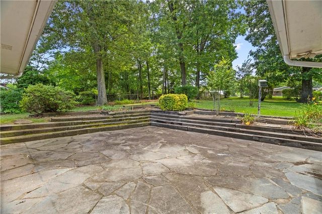 204 Sherwood Drive, Calhoun, GA 30701