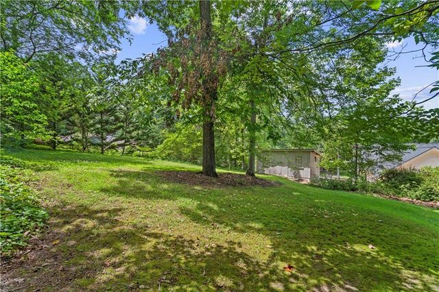 204 Sherwood Drive, Calhoun, GA 30701