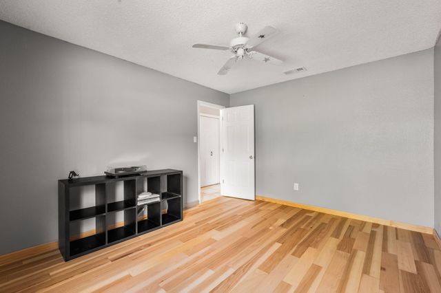 7200 Grange Avenue NW, Albuquerque, NM 87120