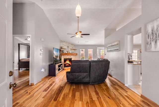 7200 Grange Avenue NW, Albuquerque, NM 87120