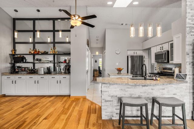 7200 Grange Avenue NW, Albuquerque, NM 87120