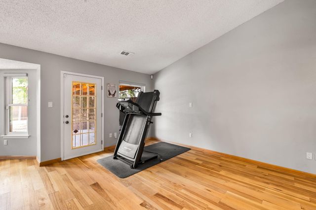 7200 Grange Avenue NW, Albuquerque, NM 87120