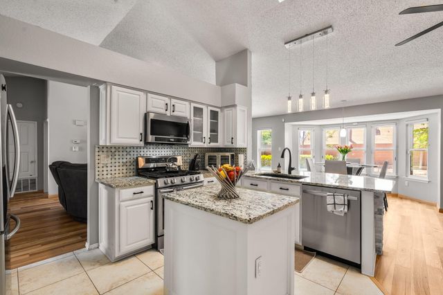 7200 Grange Avenue NW, Albuquerque, NM 87120