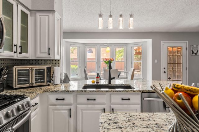 7200 Grange Avenue NW, Albuquerque, NM 87120