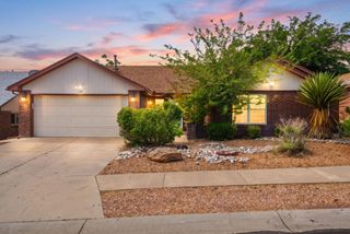7200 Grange Avenue NW, Albuquerque, NM 87120