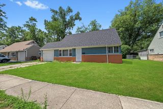 180 WASHINGTON Street, Park Forest, IL 60466
