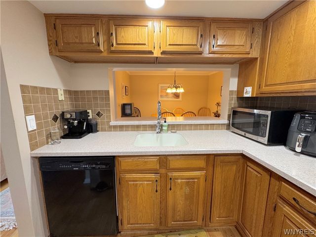 940 Hopkins Road B, Amherst, NY 14221