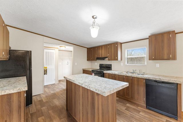 1014 Doe Run, Caldwell, TX 77836