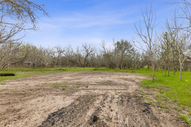 1014 Doe Run, Caldwell, TX 77836