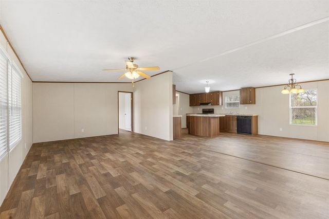 1014 Doe Run, Caldwell, TX 77836