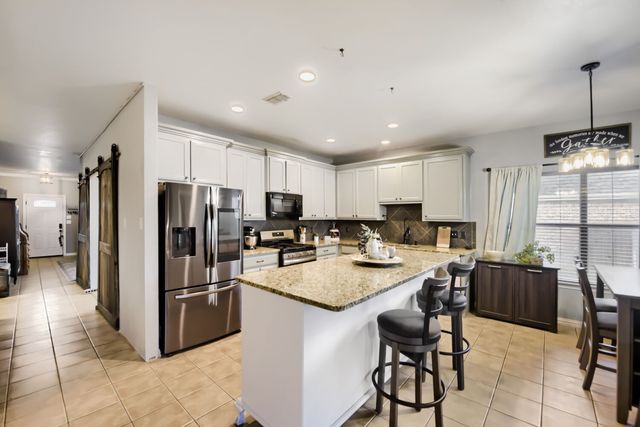 47 Kramer Lane, Sanger, TX 76266