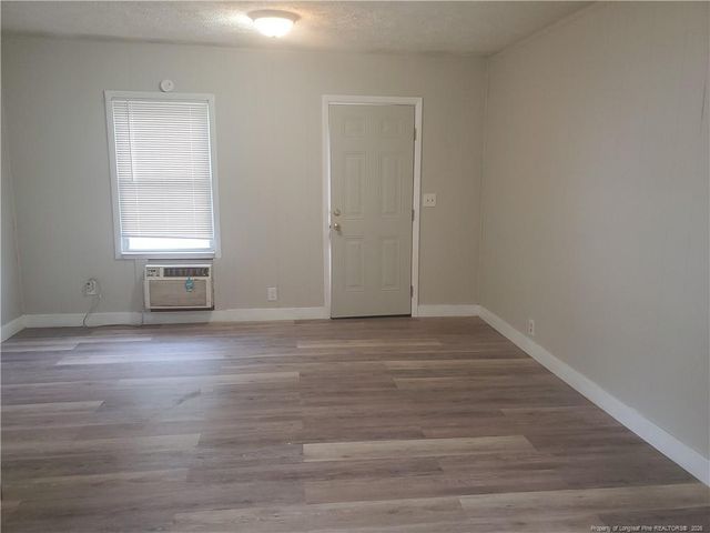 125-18 Bogard Circle, Spring Lake, NC 28390