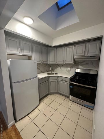 9229 53rd Avenue 3A, Elmhurst, NY 11373