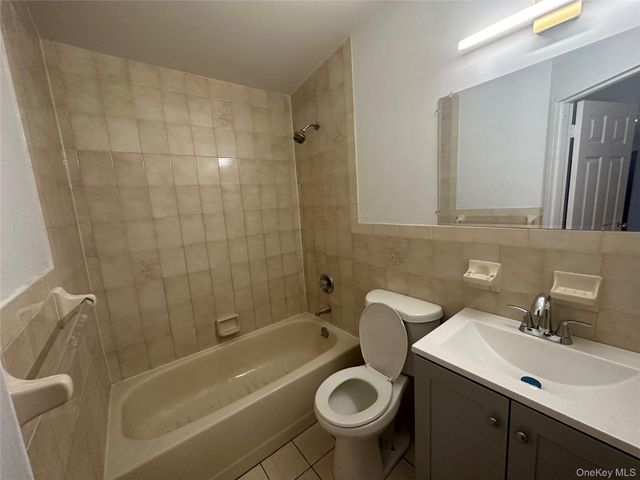 9229 53rd Avenue 3A, Elmhurst, NY 11373