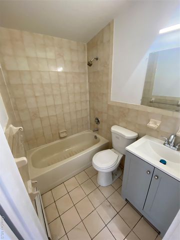 9229 53rd Avenue 3A, Elmhurst, NY 11373