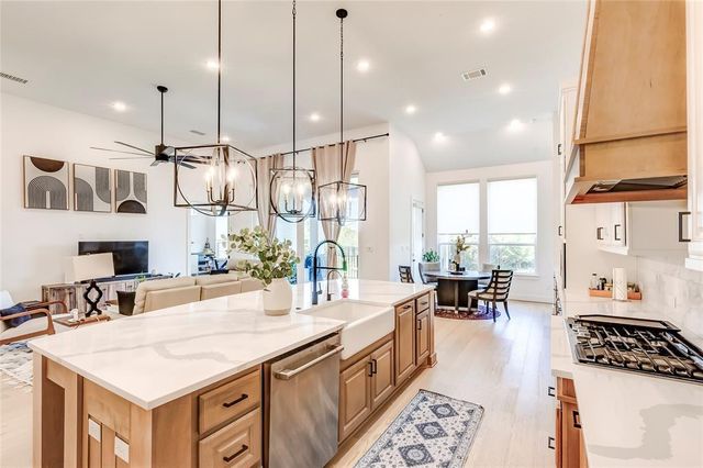 126 Little Stream CV, Austin, TX 78737