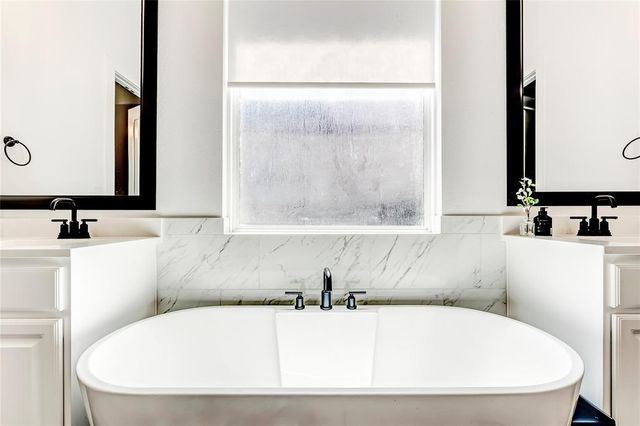 126 Little Stream CV, Austin, TX 78737