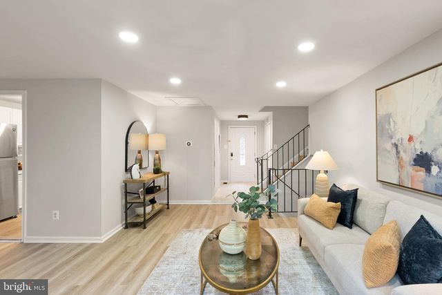 5141 BRADFIELD DR, Annandale, VA 22003