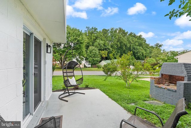 5141 BRADFIELD DR, Annandale, VA 22003