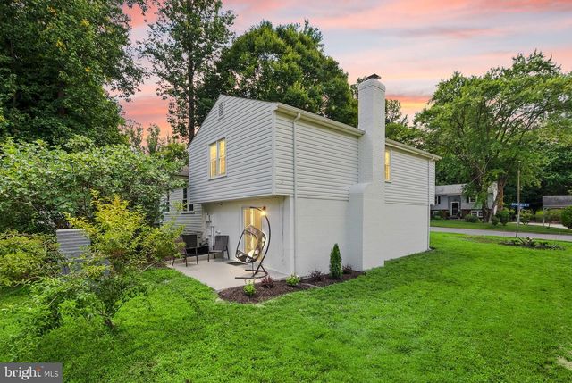 5141 BRADFIELD DR, Annandale, VA 22003
