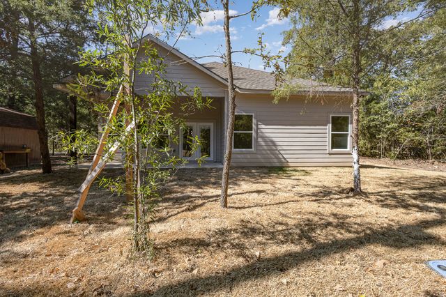 116 Oakwood Drive, Trinidad, TX 75163