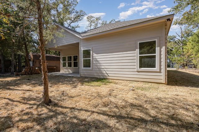 116 Oakwood Drive, Trinidad, TX 75163