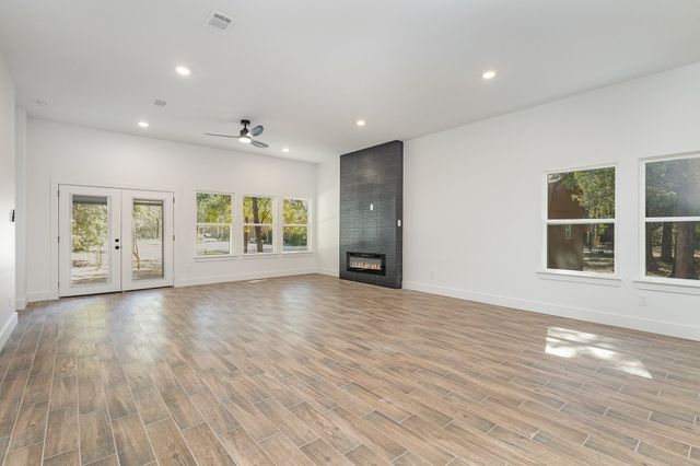 116 Oakwood Drive, Trinidad, TX 75163