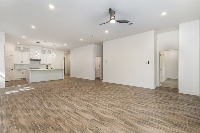 116 Oakwood Drive, Trinidad, TX 75163