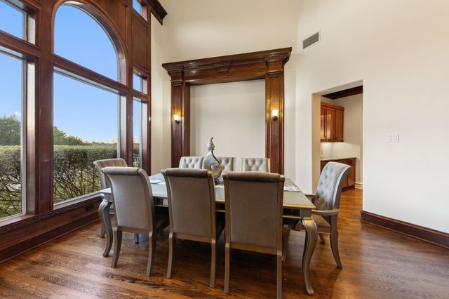 1202 Regents Park Court, Desoto, TX 75115