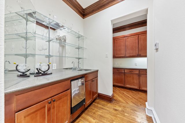 1202 Regents Park Court, Desoto, TX 75115