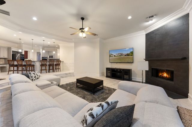 1202 Regents Park Court, Desoto, TX 75115